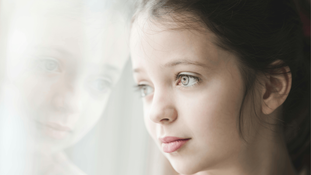 Nuori katsoo tulevaan.